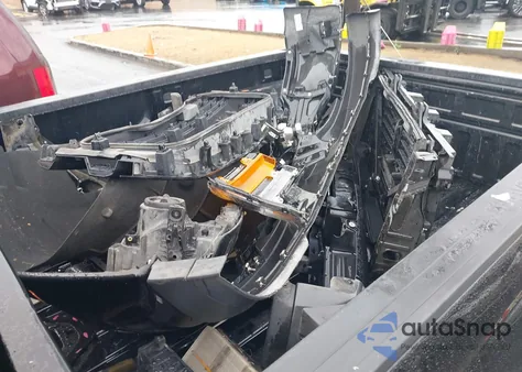 2018 Chevrolet Silverado 1500 Custom from USA, damaged, VIN 1GCRCPEC6JZ333715